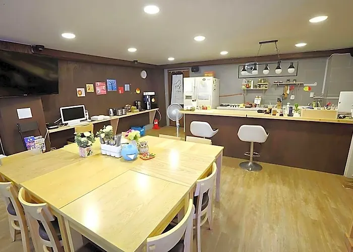 Gasthof The Blossom Yeonnam 2*