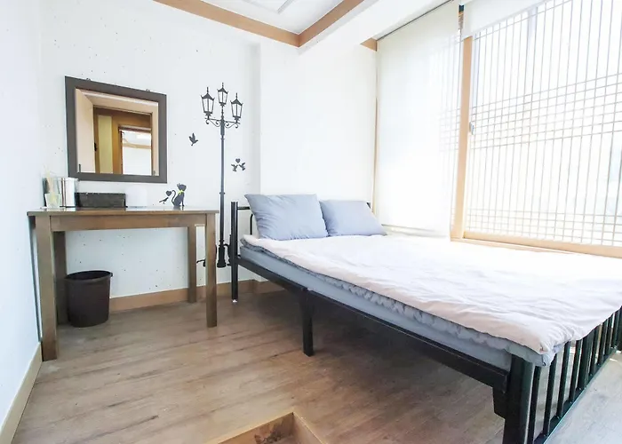 Gasthof The Blossom Yeonnam 2*